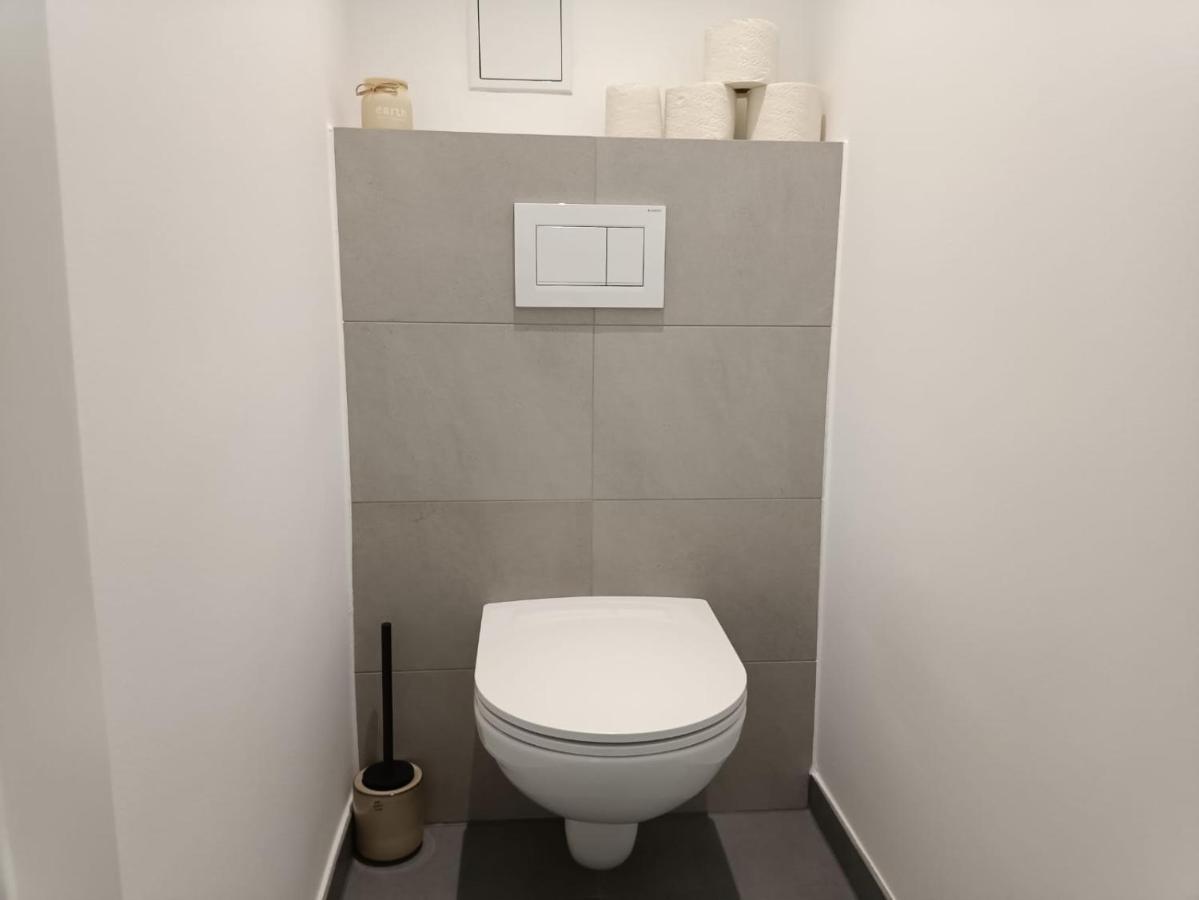 King Bed Home, 3 Bed Rooms, Perfect For Long Term Stay Viena Exterior foto