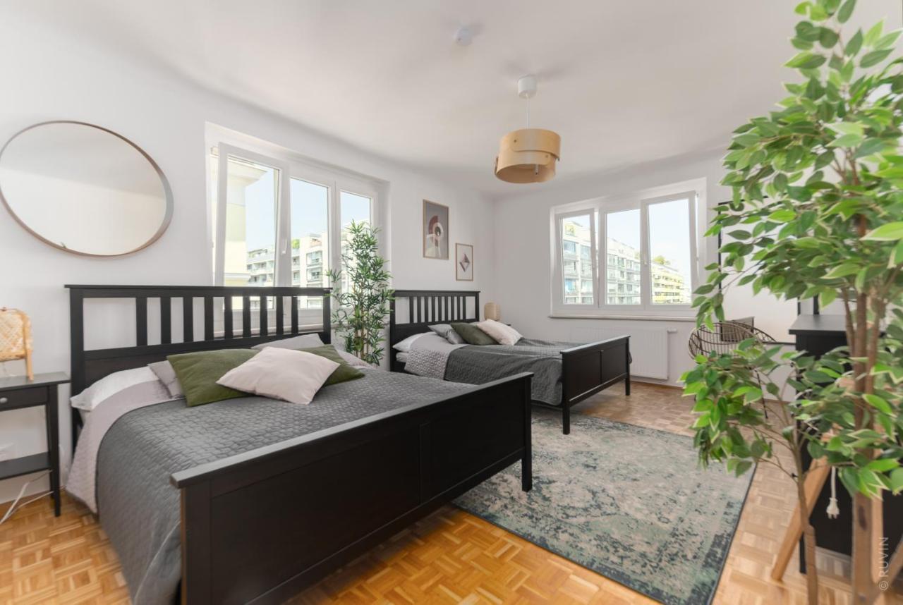King Bed Home, 3 Bed Rooms, Perfect For Long Term Stay Viena Exterior foto