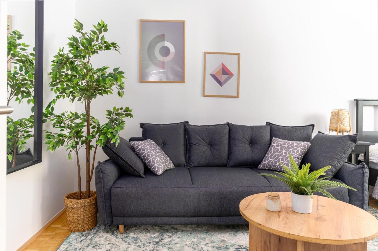 King Bed Home, 3 Bed Rooms, Perfect For Long Term Stay Viena Exterior foto