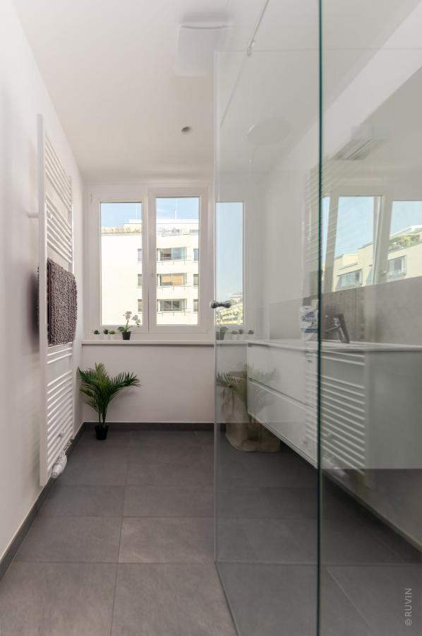 King Bed Home, 3 Bed Rooms, Perfect For Long Term Stay Viena Exterior foto