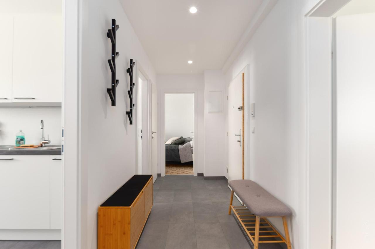 King Bed Home, 3 Bed Rooms, Perfect For Long Term Stay Viena Exterior foto